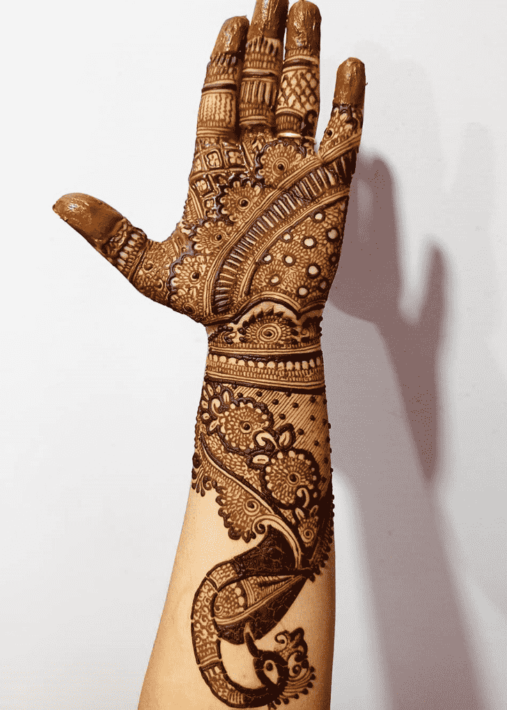 Adorable Bridal Henna Design
