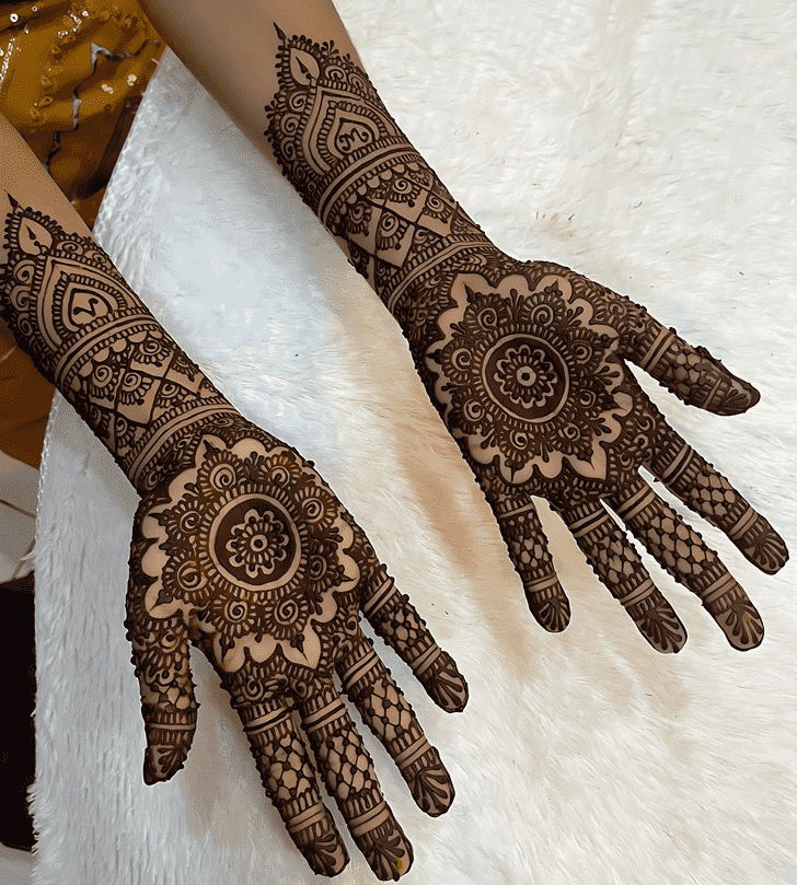 Splendid Bride And Groom Henna Design