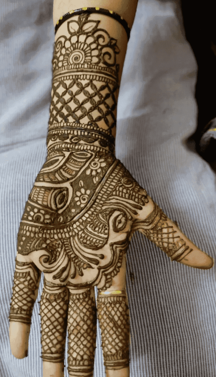 Comely Canada Henna Design