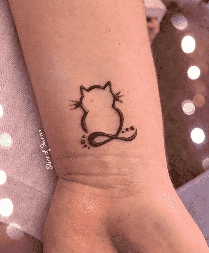 Comely Cat Henna Design