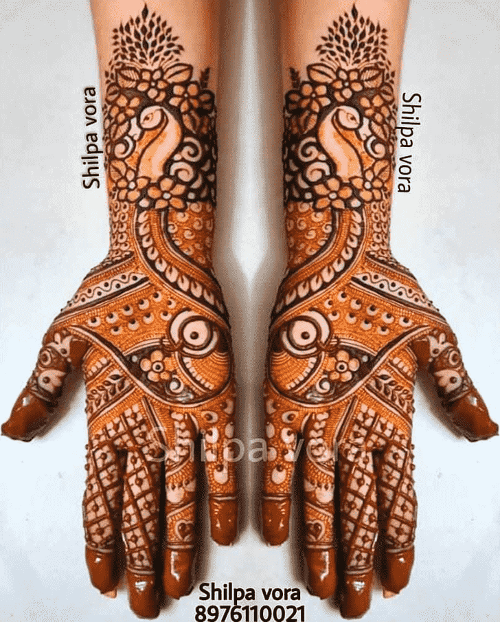 Excellent Celebrity Henna Design