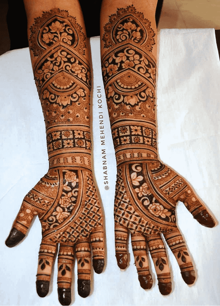 Fine Celebrity Henna Design