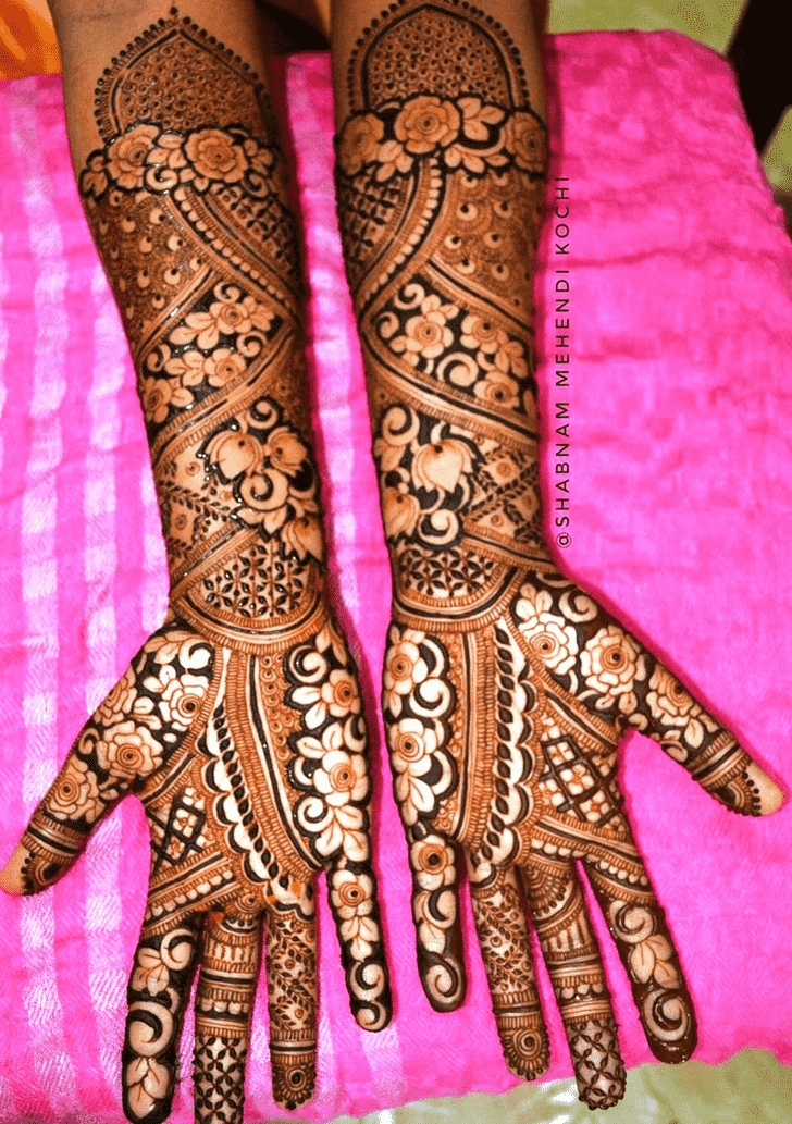 Refined Celebrity Henna Design