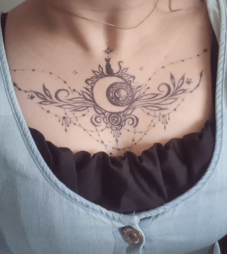 Exquisite Chest Henna Design