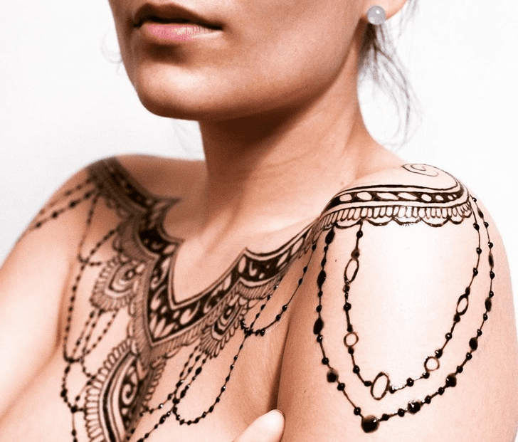 Ideal Chest Henna Design