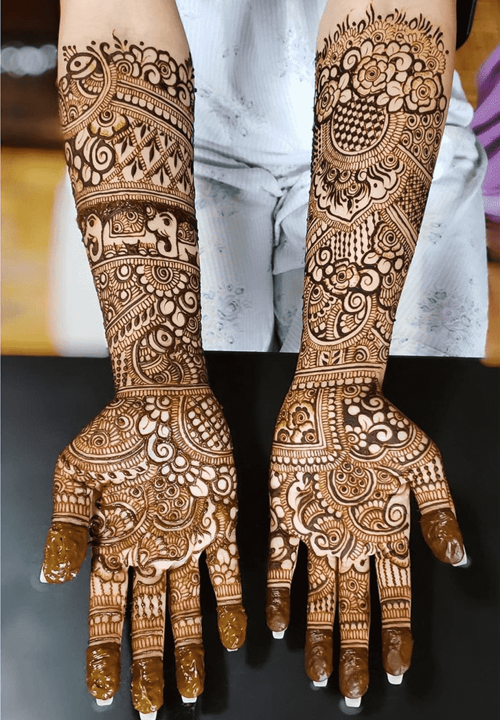 Slightly Chicago Henna Design