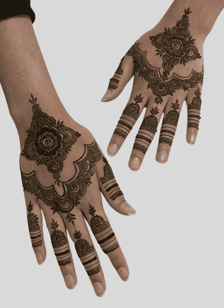 Graceful Chile Henna Design