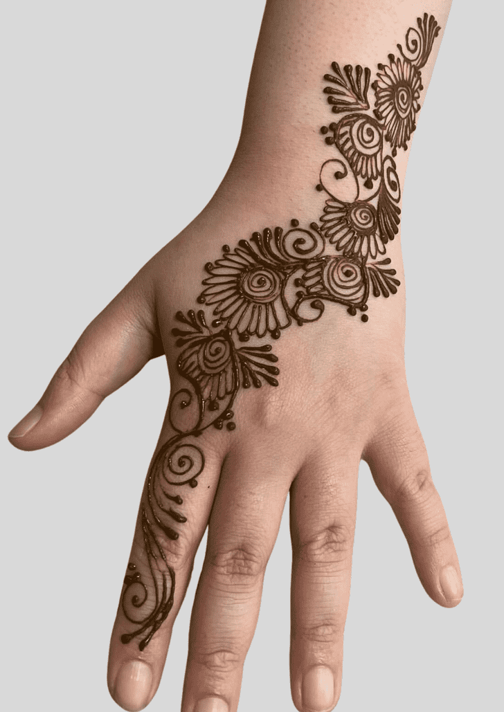 Refined Chile Henna Design