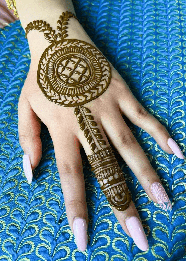 Appealing Chinese Henna Design