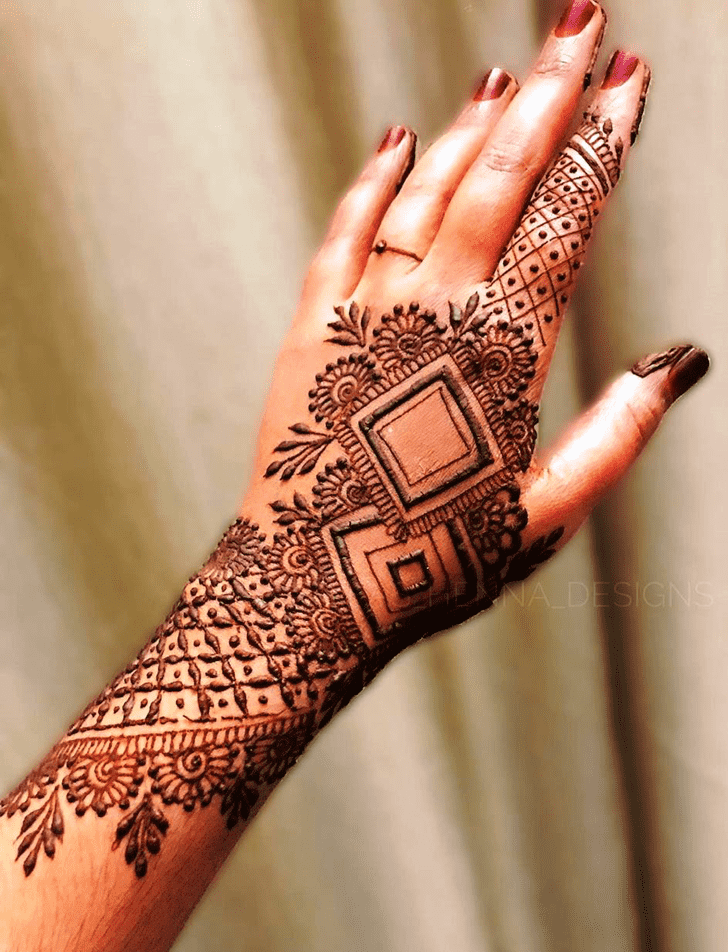 Captivating Chittagong Henna Design