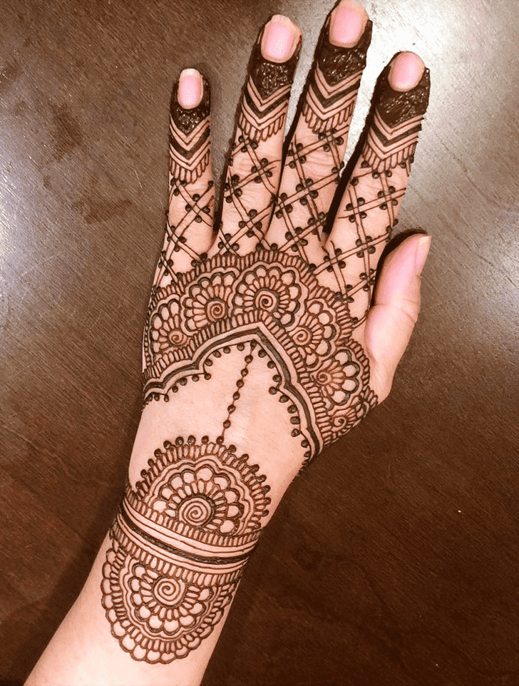 Good Looking Chittagong Henna Design