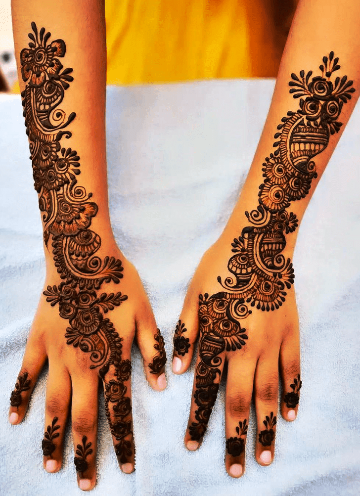 Lovely Colorado Mehndi Design