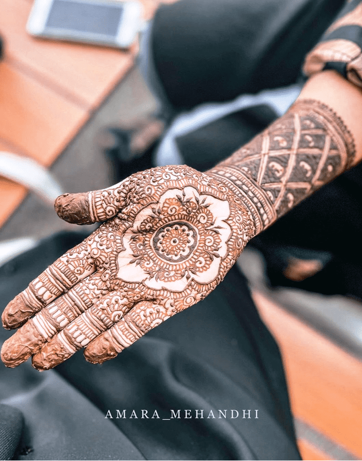 Magnetic Colorado Henna Design