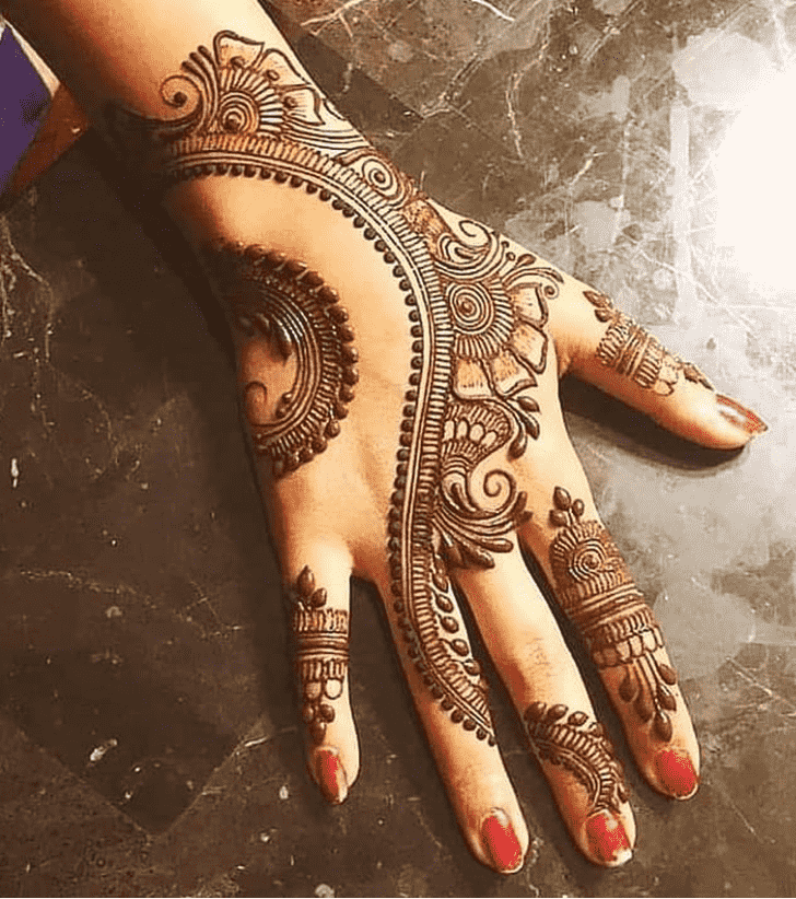 Delicate Comilla Henna Design