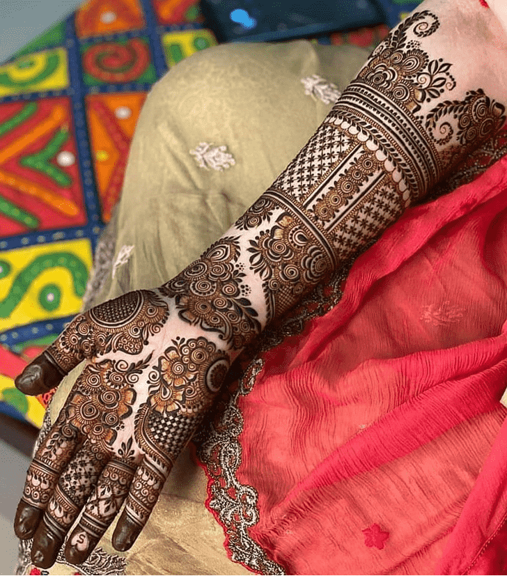 Delightful Comilla Henna Design