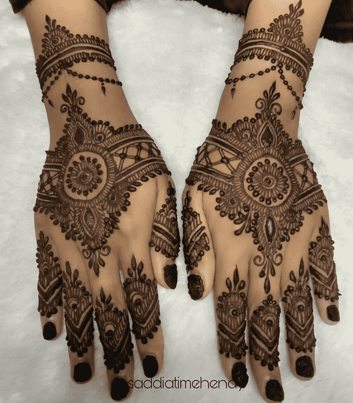 Lovely Comilla Mehndi Design