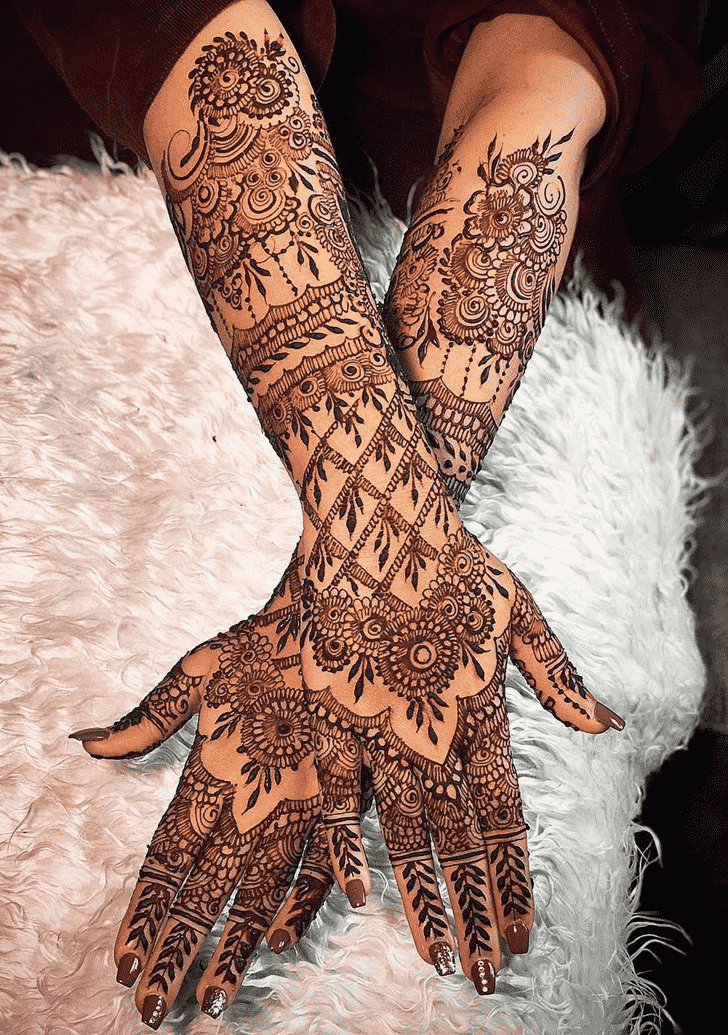 Shapely Copenhagen Henna Design