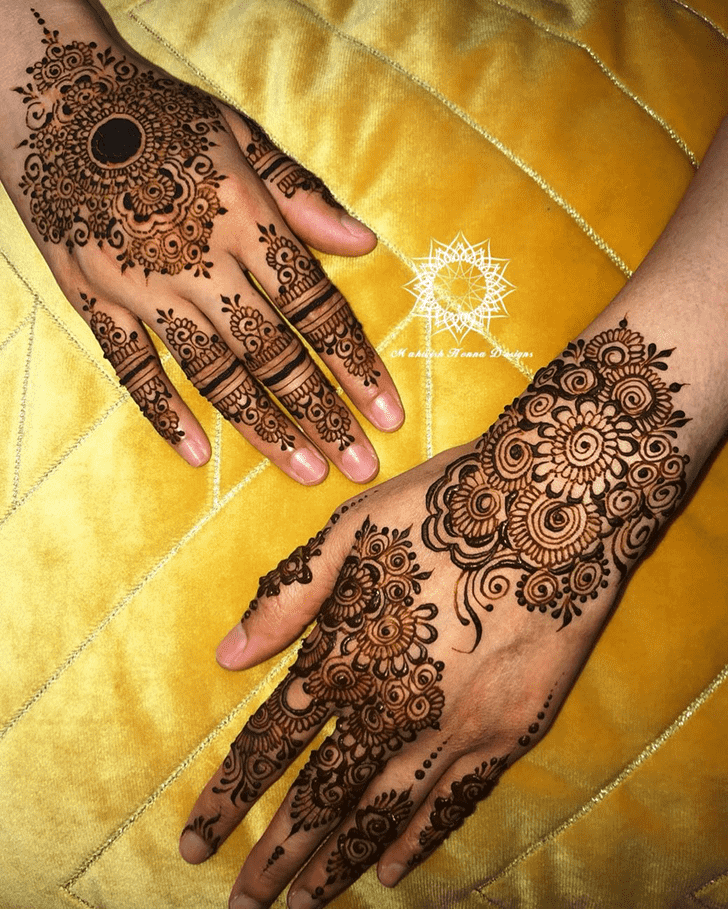 Fetching Creative Henna Design