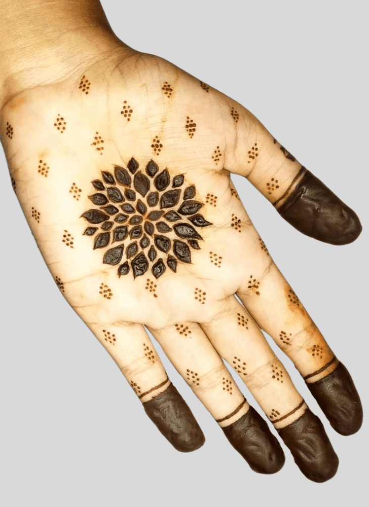 Exquisite Cute Henna design