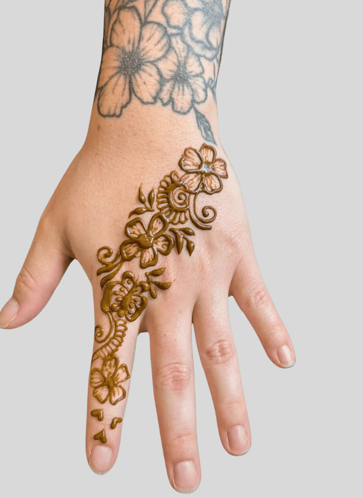 Fine Cute Henna design