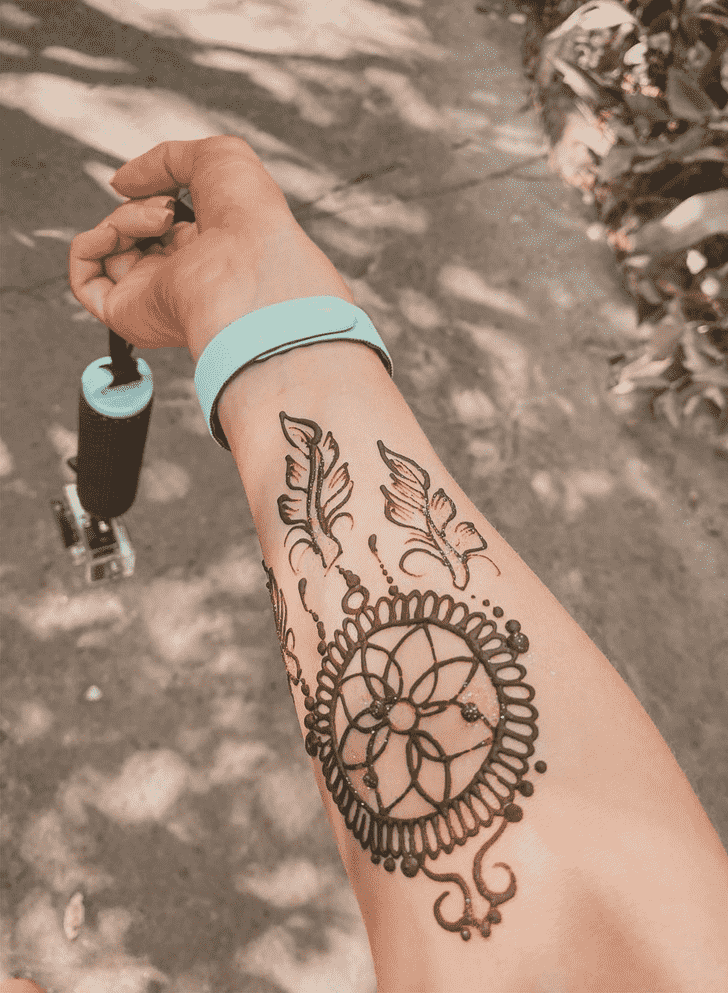 Good Looking Dallas Henna Design