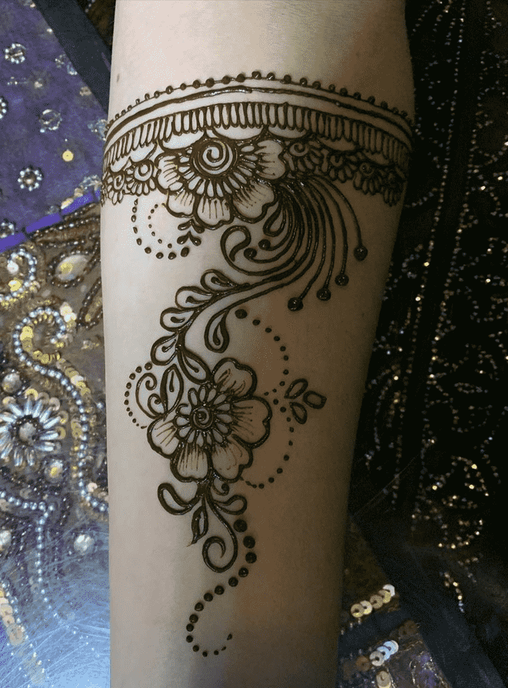 Lovely Dallas Mehndi Design