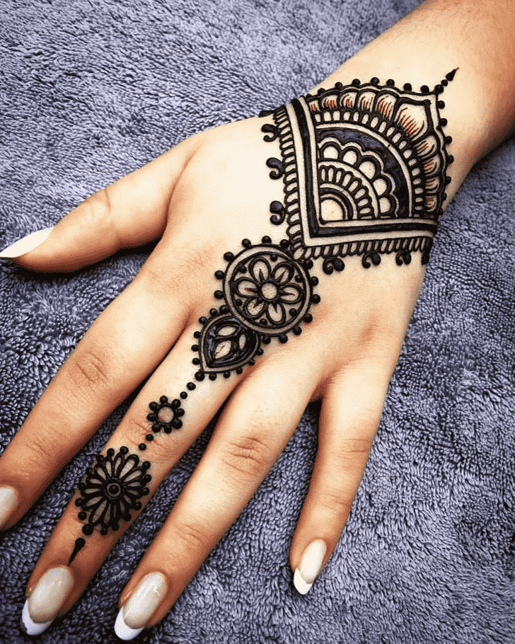 Resplendent Denver Henna Design