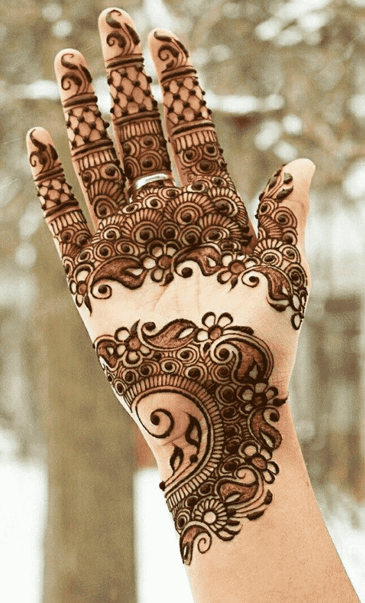 Bewitching Designer Henna Design