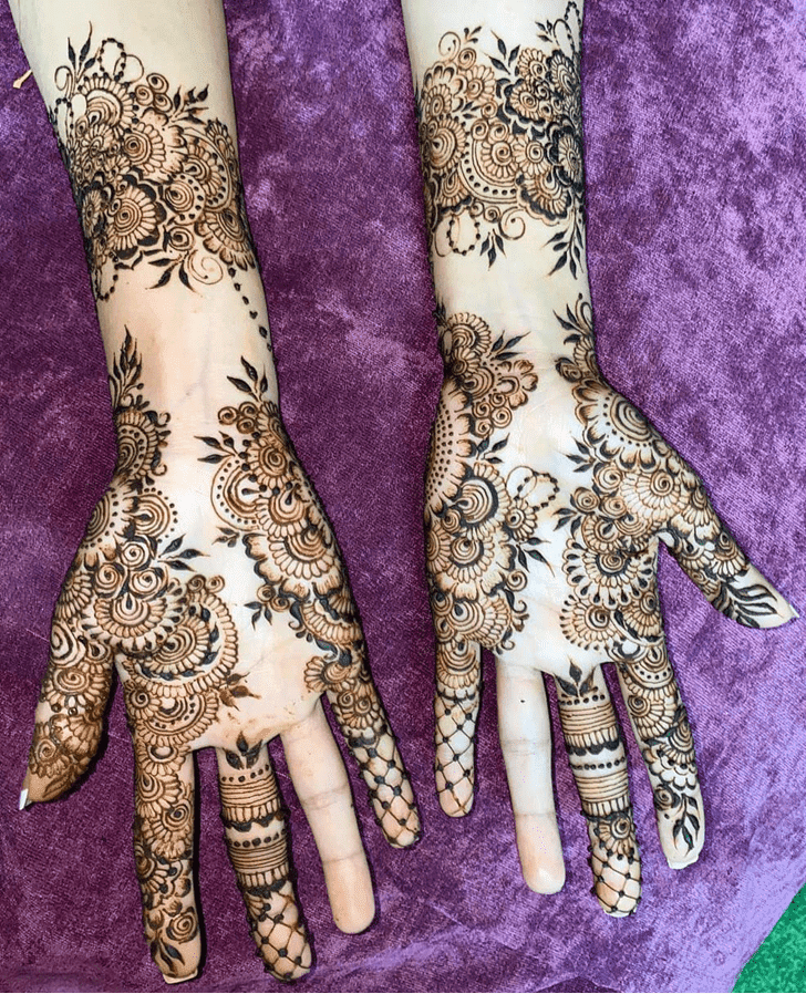 Gorgeous Dhaka Henna Design