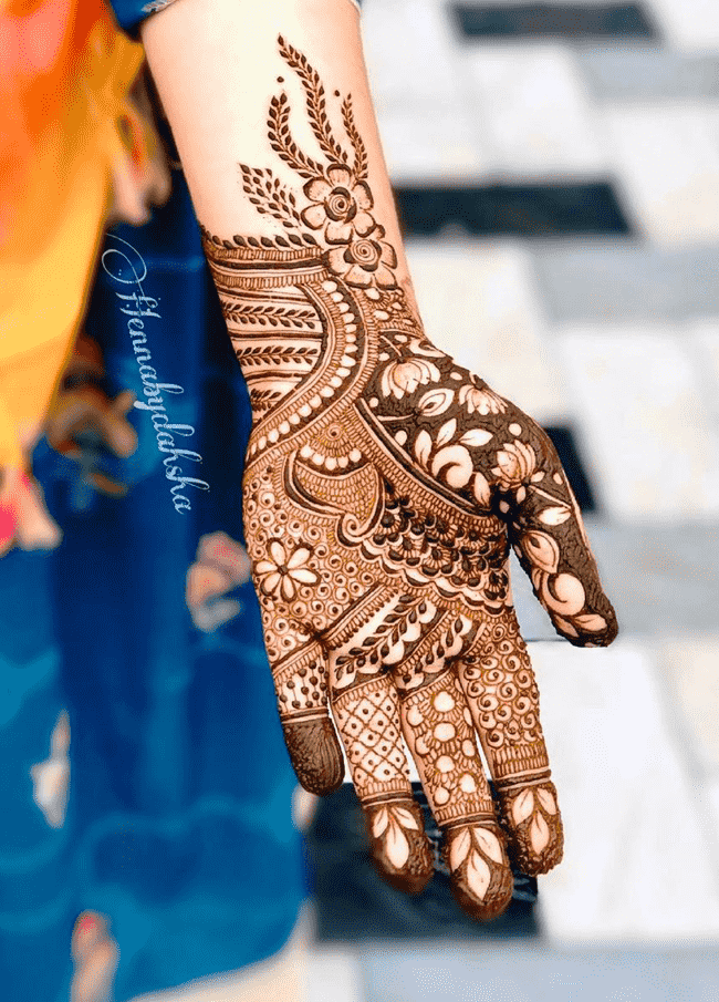 Graceful Dharamshala Henna Design