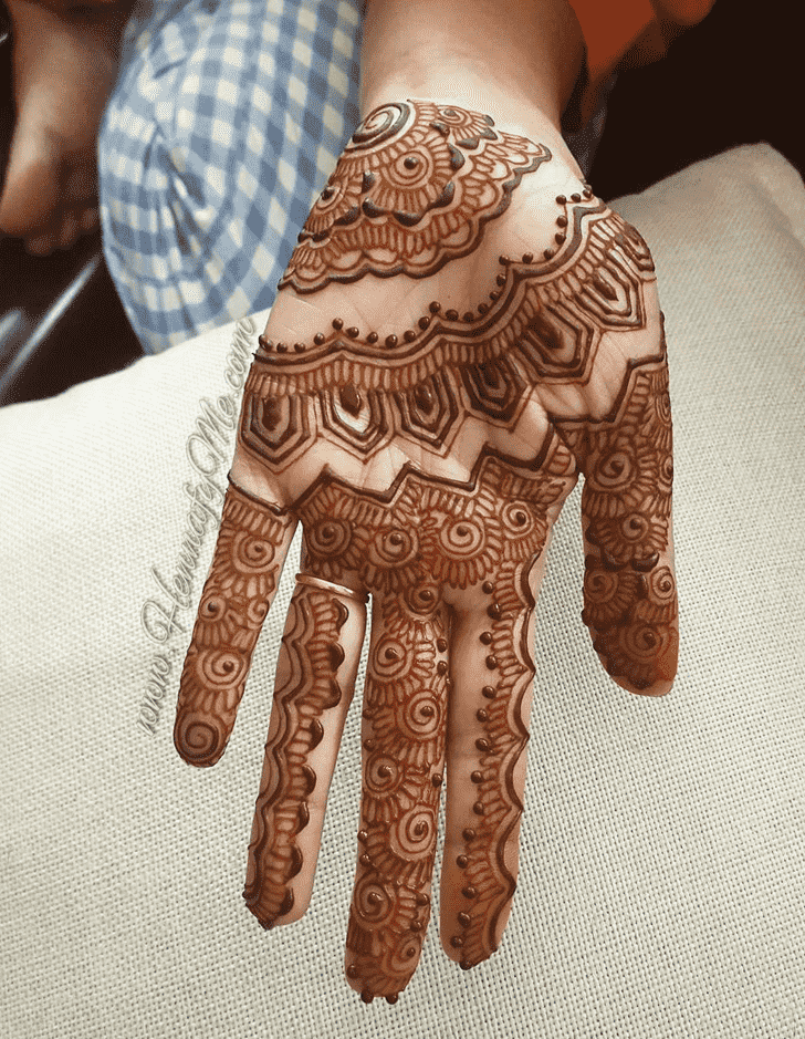 Inviting Dharan Henna Design