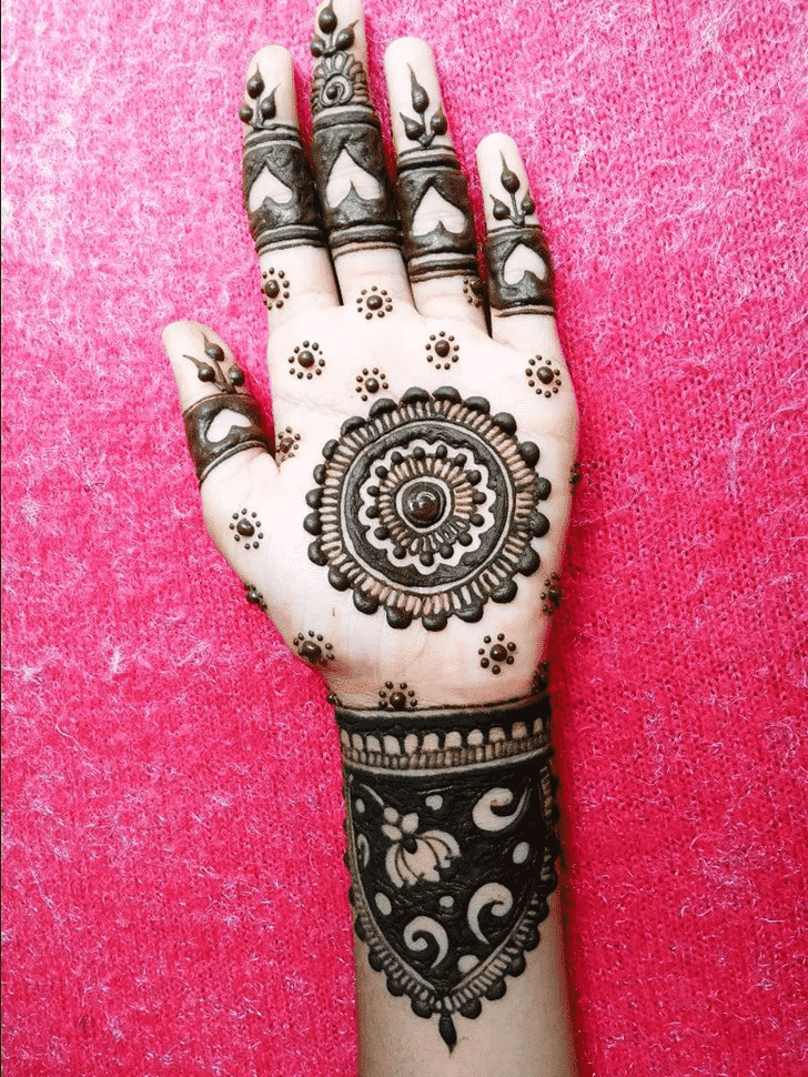 Resplendent Dharan Henna Design