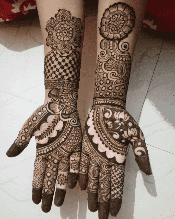 Slightly Dharan Henna Design