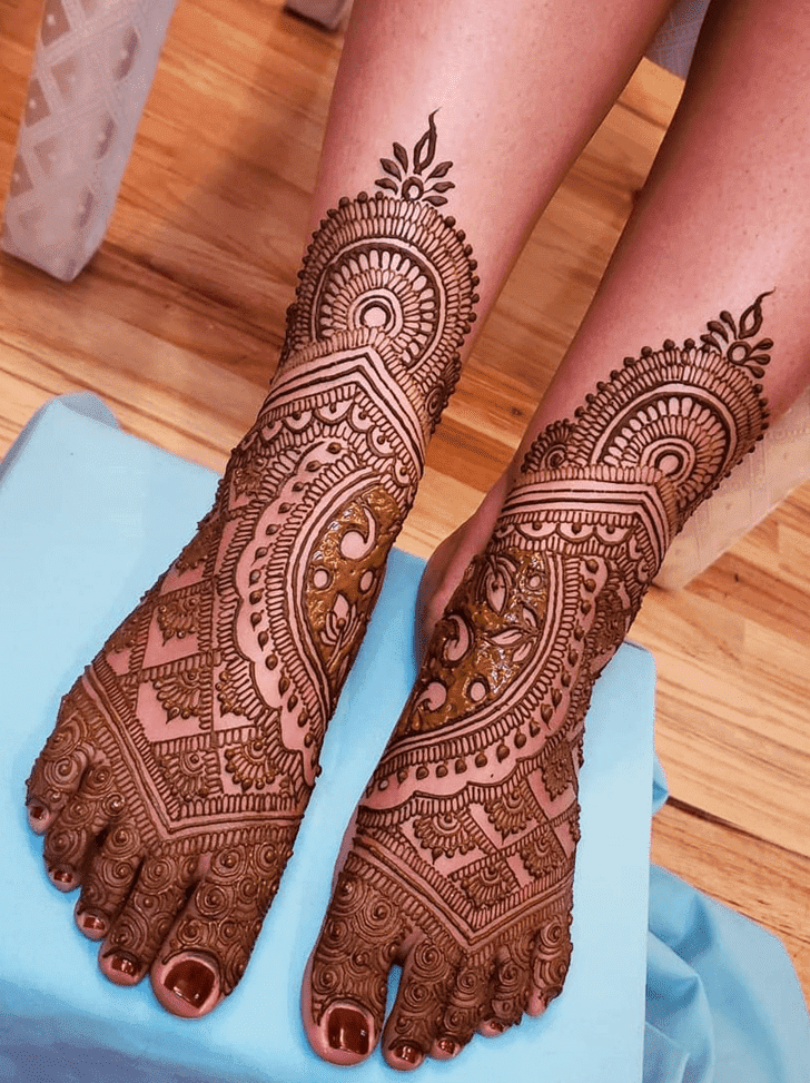 Beauteous Divine Henna design