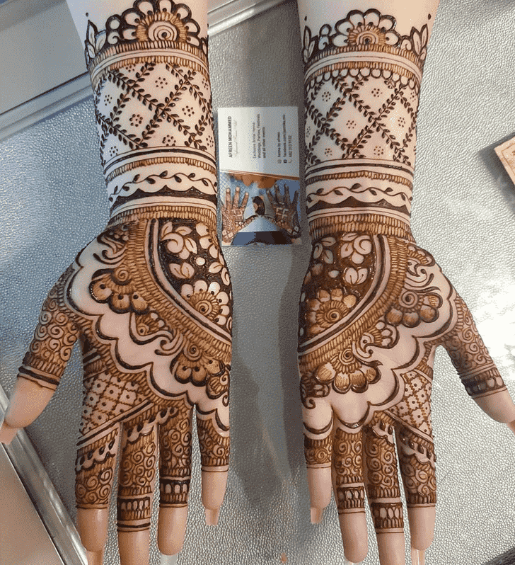 Alluring Dulhan Henna Design