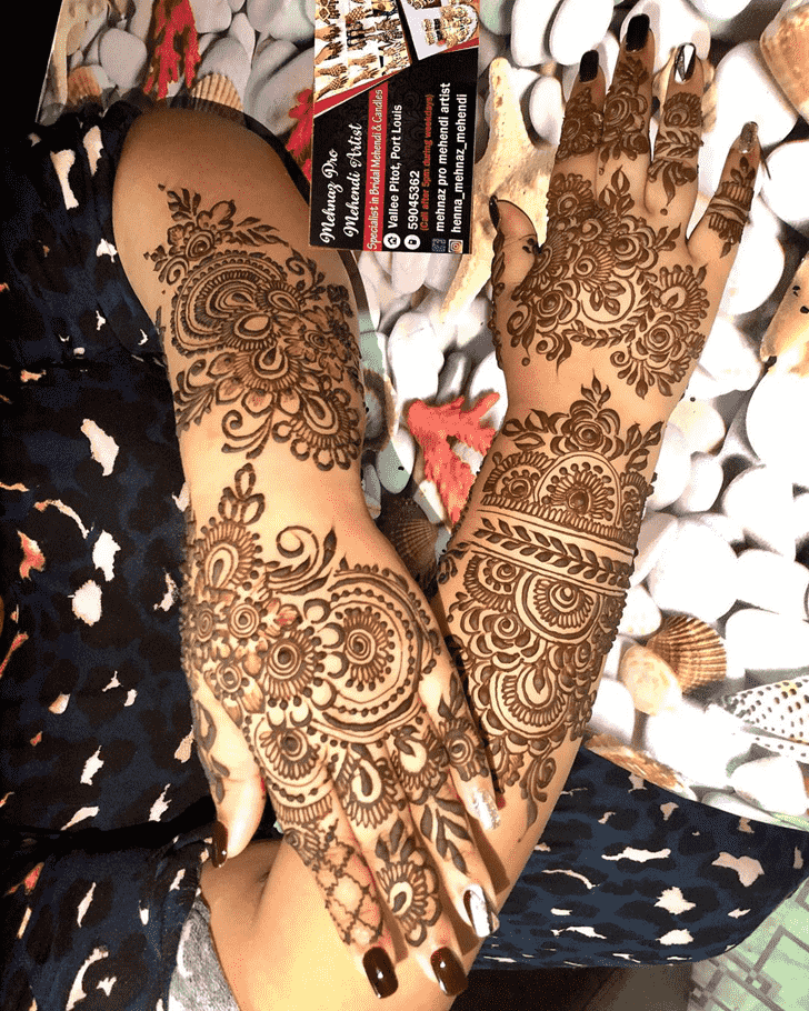 Charming Dulhan Henna Design