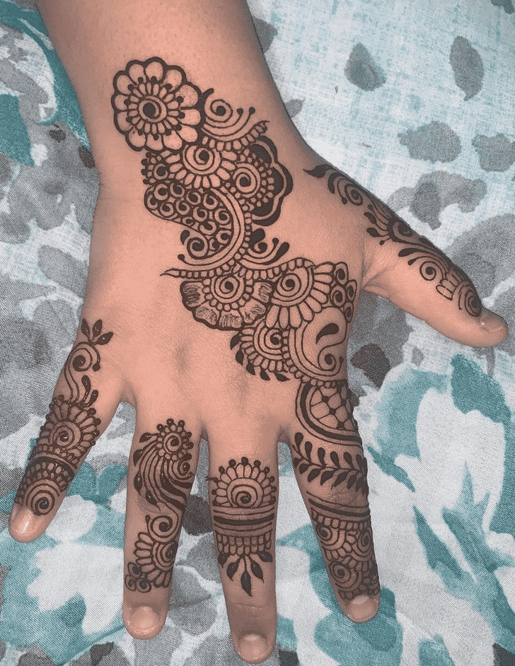 Elegant Dulhan Henna Design