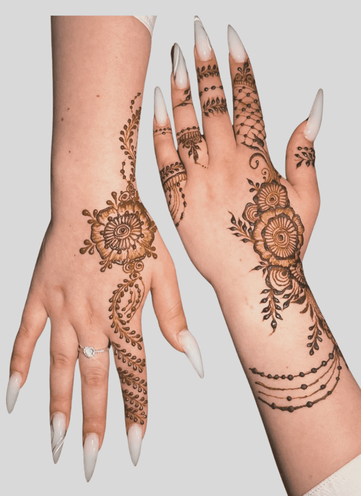 Refined Durga Puja Henna Design