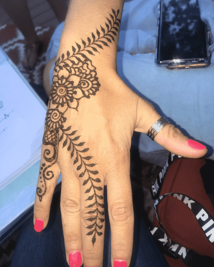 Dazzling Easter Henna Design