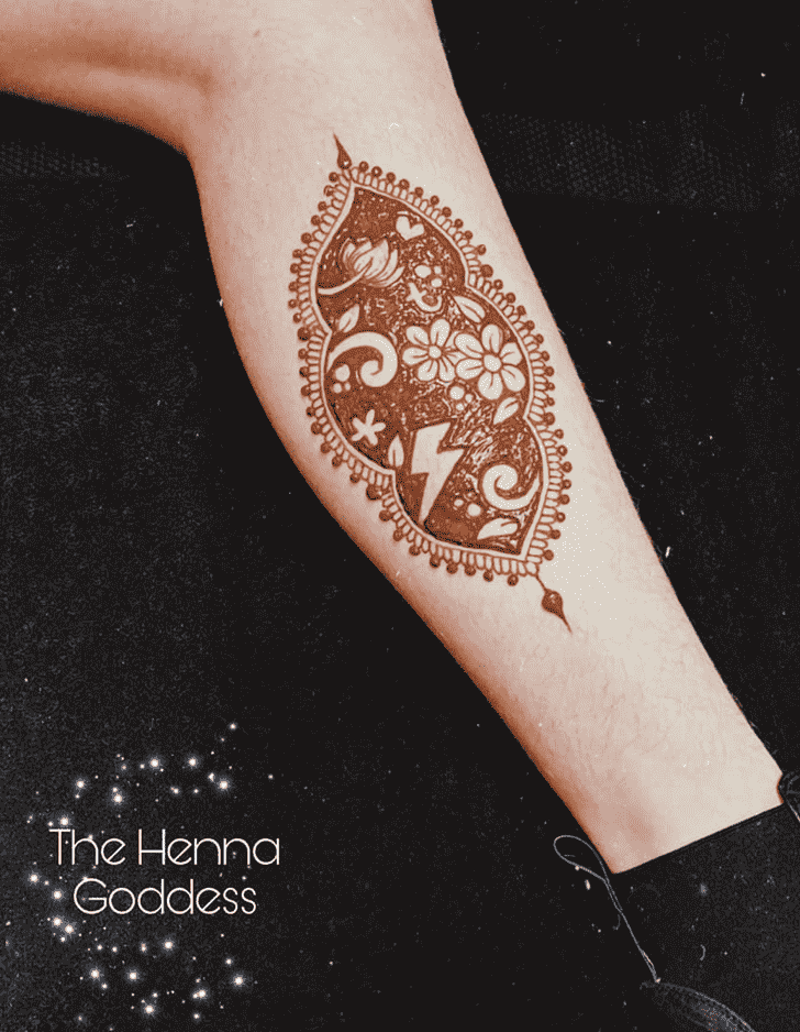 Graceful Easter Henna Design