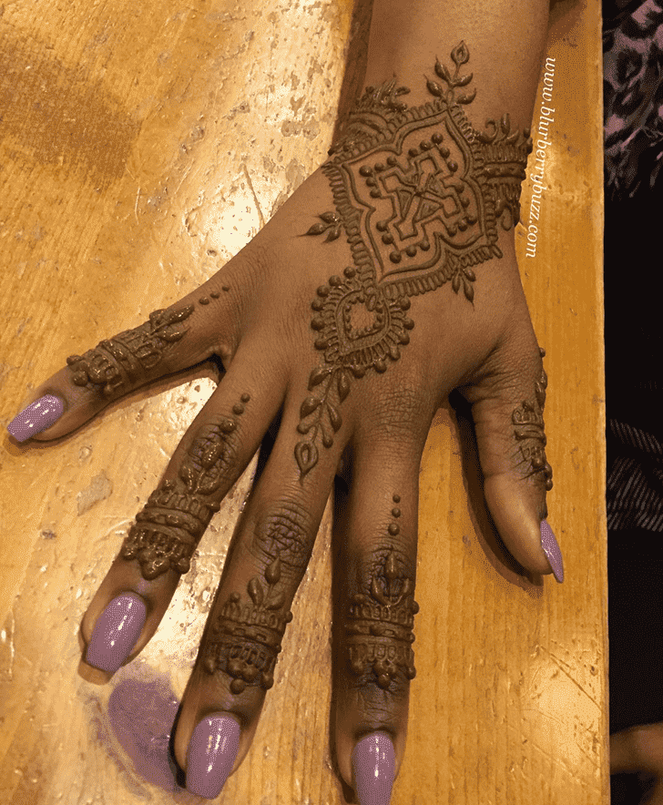 Handsome Easter Henna Design