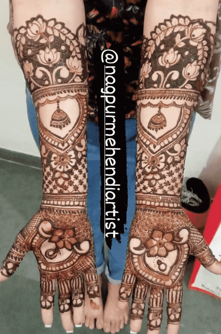 Enticing Egyptian Henna Design