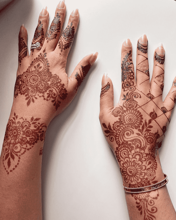 Gorgeous Egyptian Henna Design