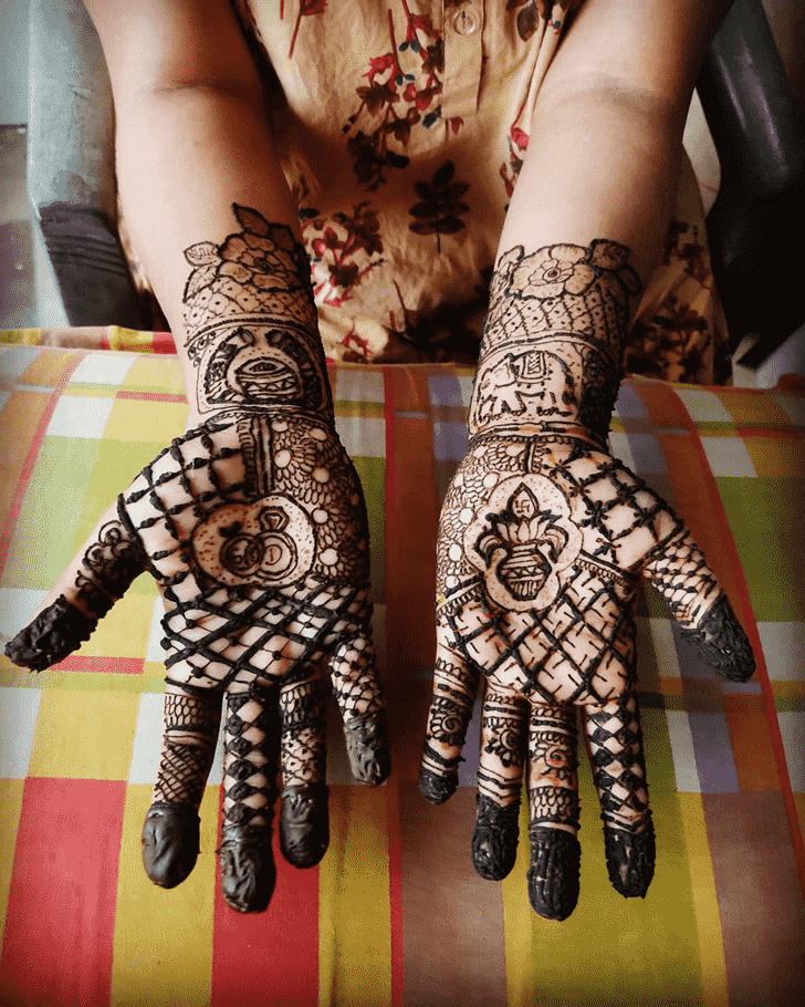 Radiant Egyptian Henna Design