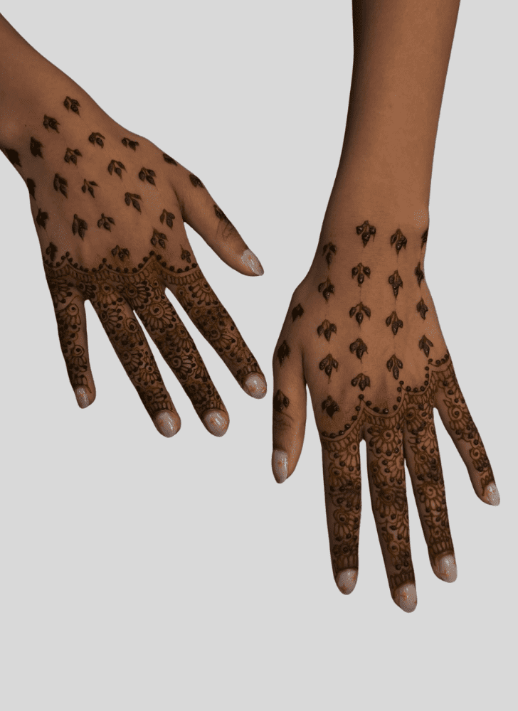 Delicate Eid Ul Azha Henna Design