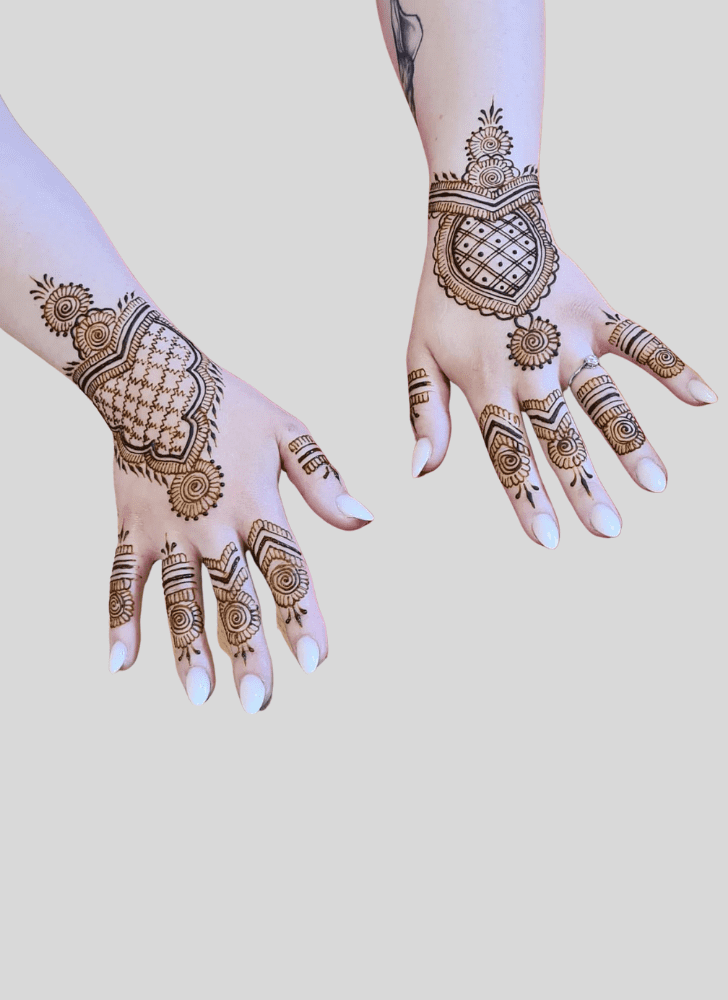 Exquisite Eid Ul Azha Henna Design