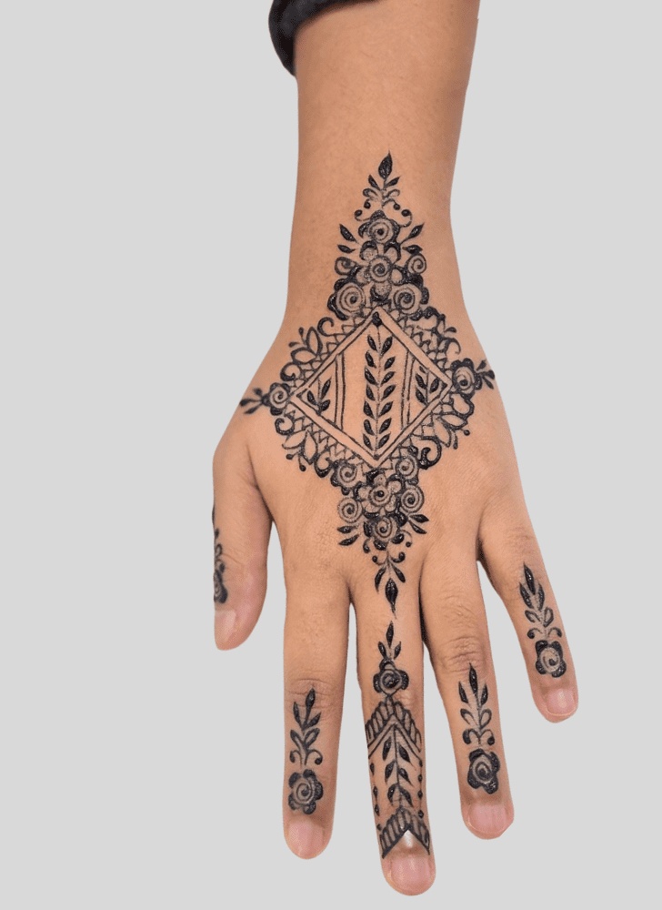 Ravishing Eid Ul Azha Henna Design