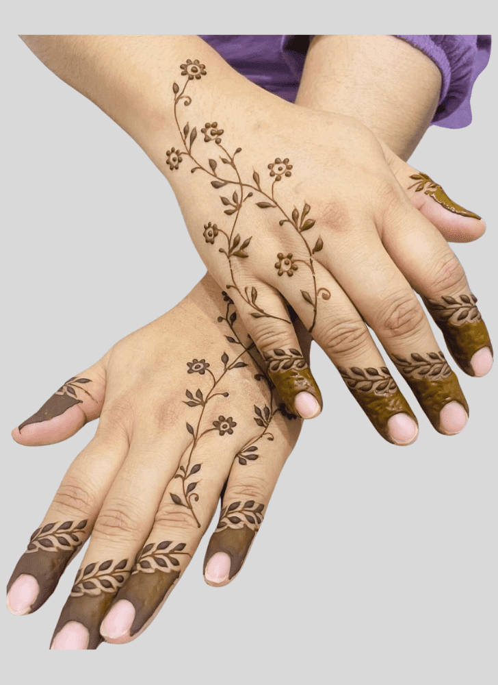 Delicate Eid Ul Fitr Henna Design