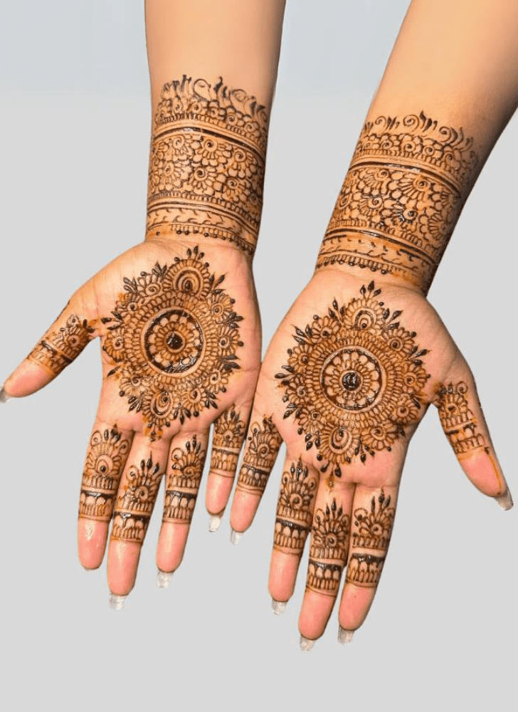 Pleasing Eid Ul Fitr Henna Design