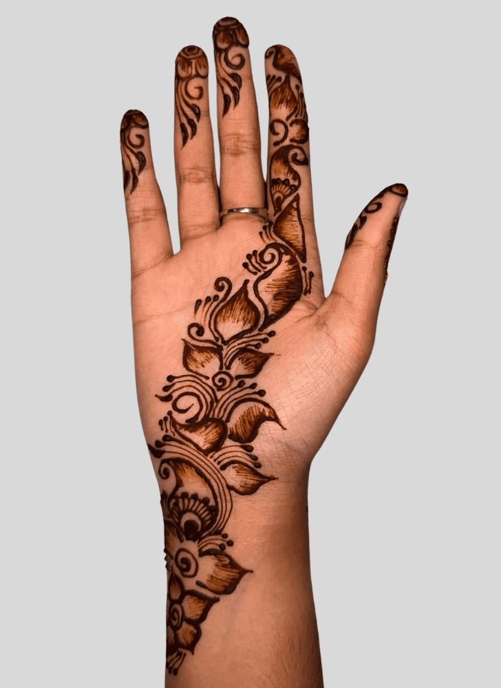 Resplendent Eid Ul Fitr Henna Design